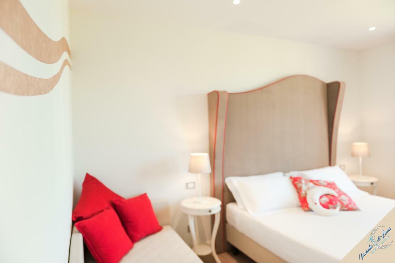 Incanto Di Luna Hotel 西尔米奥奈 外观 照片